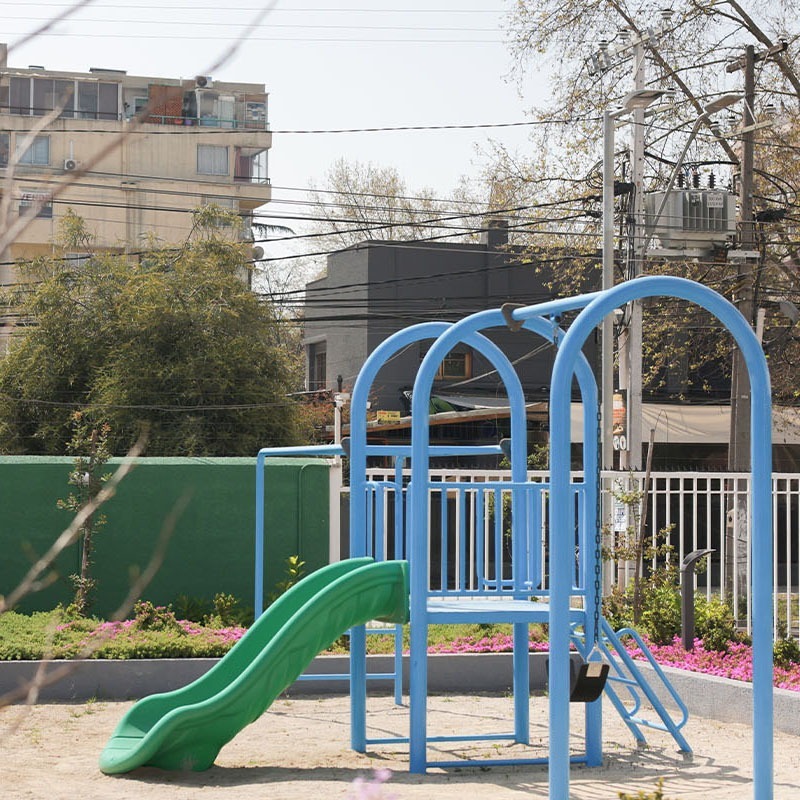 imgi_30_equipamiento_0000_AltoLazcano_0008_Juegos